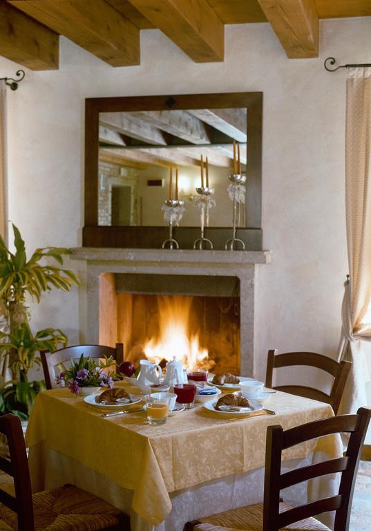 Hotel Villa Dei Carpini Одерцо Экстерьер фото